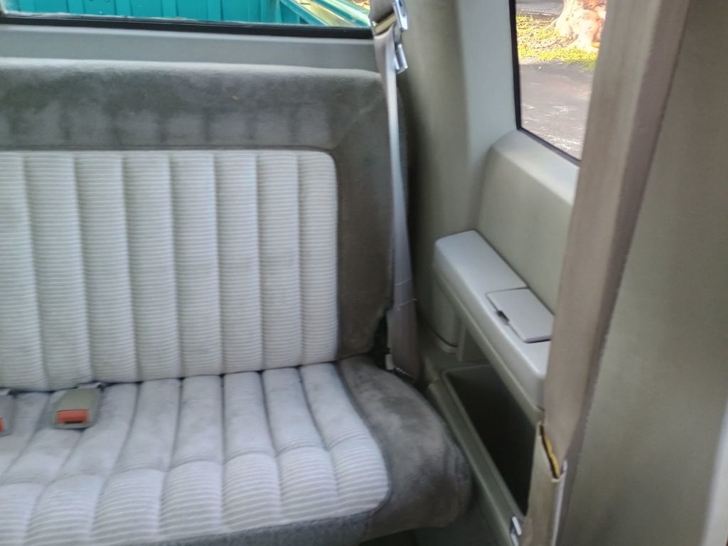 1994 GMC Sierra 3500 Club Coupe 155.5" WB DRW 1 Owner Florida Dually Truck - 22944967 - 50