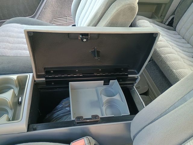 1994 GMC Sierra 3500 Club Coupe 155.5" WB DRW 1 Owner Florida Dually Truck - 22944967 - 52