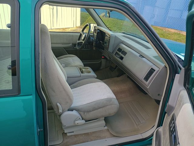 1994 GMC Sierra 3500 Club Coupe 155.5" WB DRW 1 Owner Florida Dually Truck - 22944967 - 53