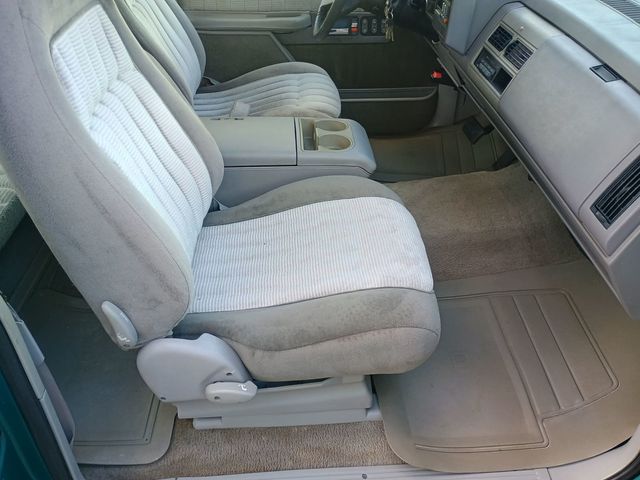 1994 GMC Sierra 3500 Club Coupe 155.5" WB DRW 1 Owner Florida Dually Truck - 22944967 - 56