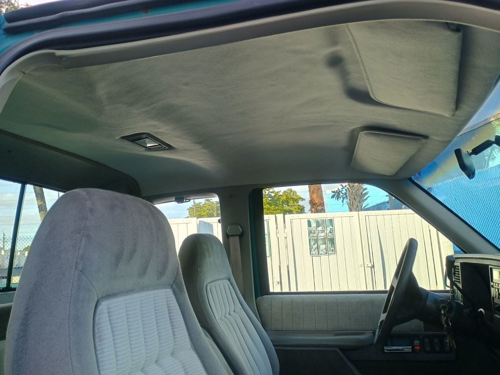 1994 GMC Sierra 3500 Club Coupe 155.5" WB DRW 1 Owner Florida Dually Truck - 22944967 - 57