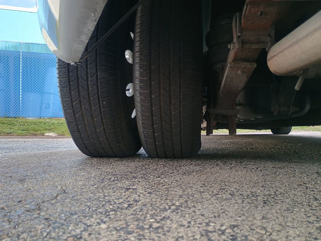 1994 GMC Sierra 3500 Club Coupe 155.5" WB DRW 1 Owner Florida Dually Truck - 22944967 - 77