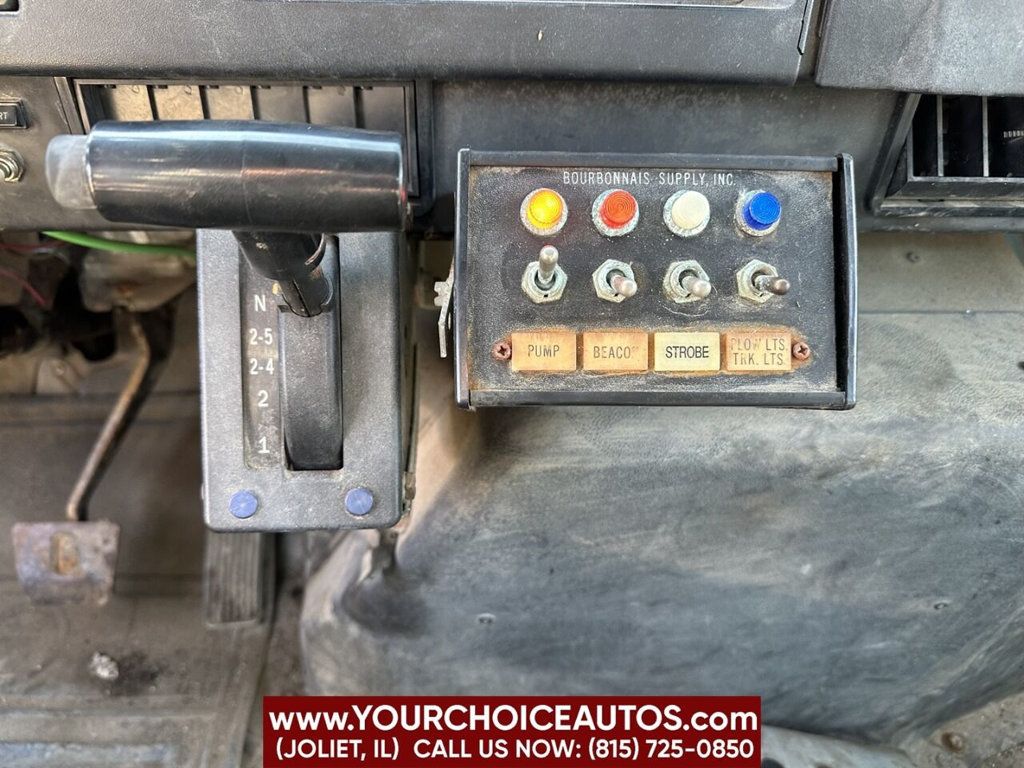 1994 International 4700 4X2 2dr Chassis - 22369419 - 25