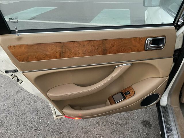 1994 Jaguar XJ 4dr Sedan - 23071635 - 20