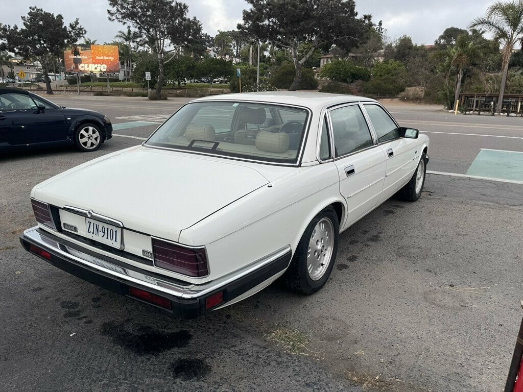 1994 Jaguar XJ 4dr Sedan - 23071635 - 4