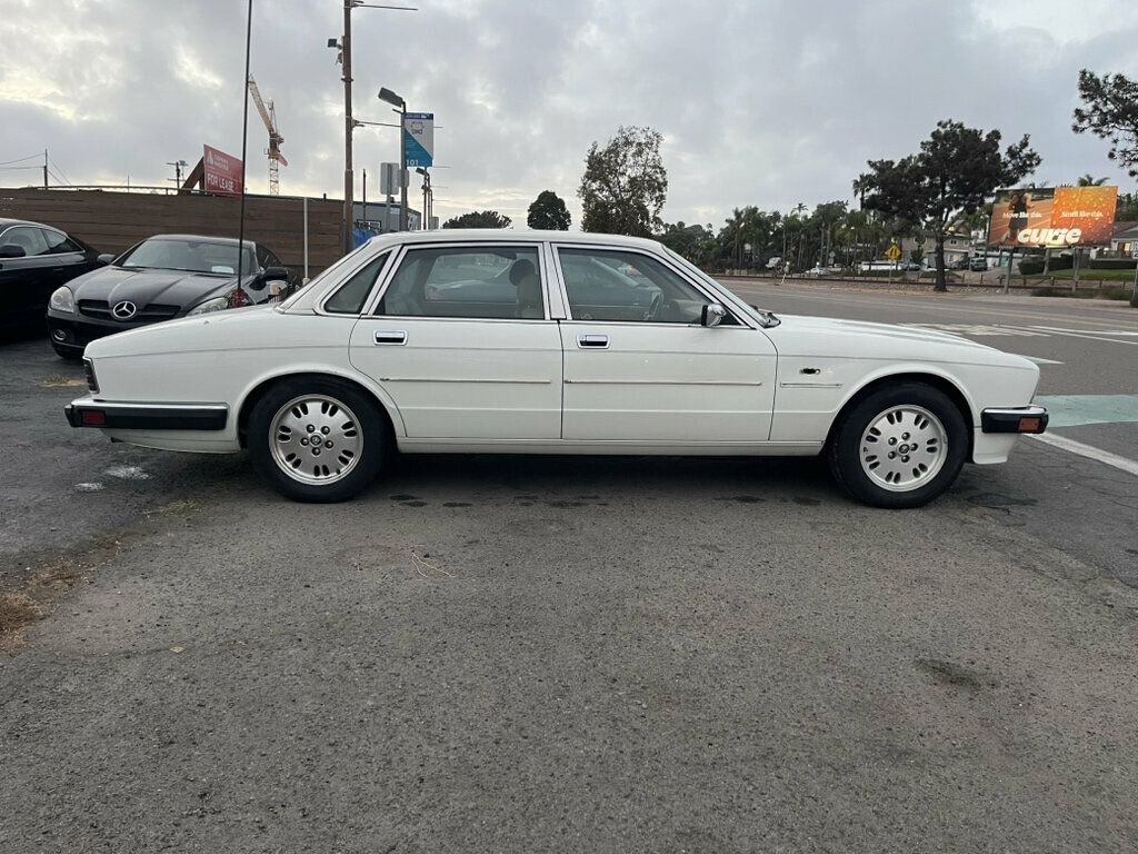1994 Jaguar XJ 4dr Sedan - 23071635 - 5
