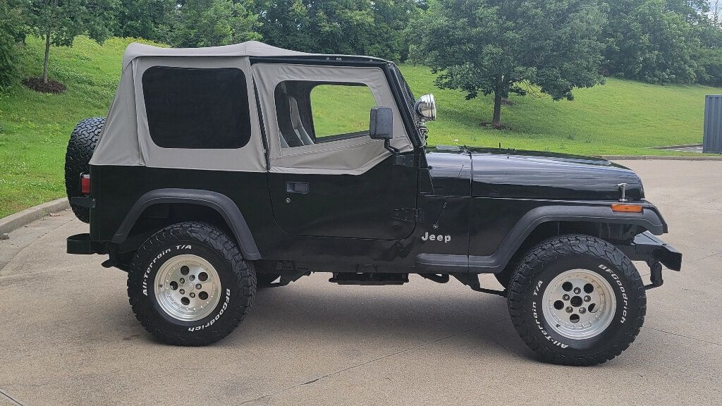 1994 Jeep Wrangler Rare 5 Speed MANUAL 4x4 CLEAN Southern Off Road 615-300-6004 - 22441260 - 1