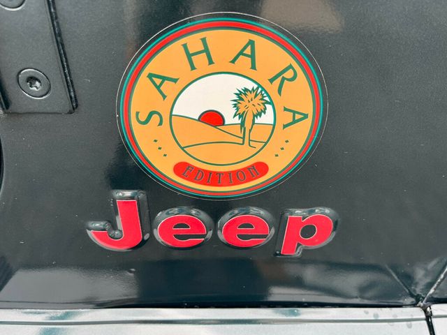 1994 Jeep Wrangler Sahara 4.0L Automatic Hardtop with A/C  - 22834038 - 12