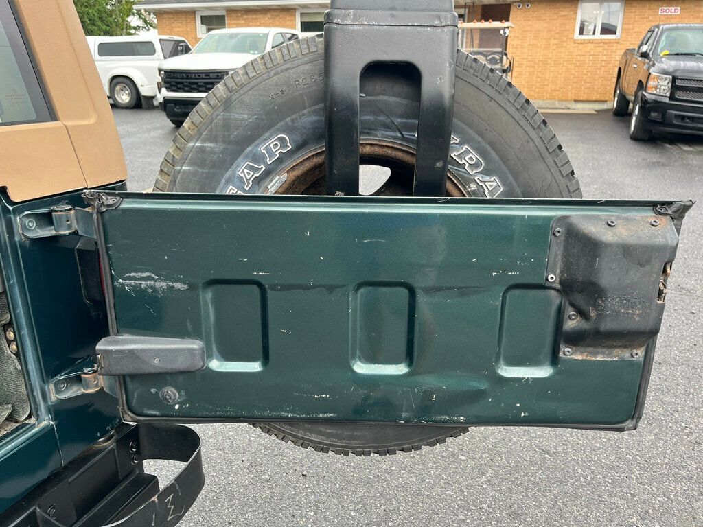 1994 Jeep Wrangler Sahara 4.0L Automatic Hardtop with A/C - 22834038 - 14