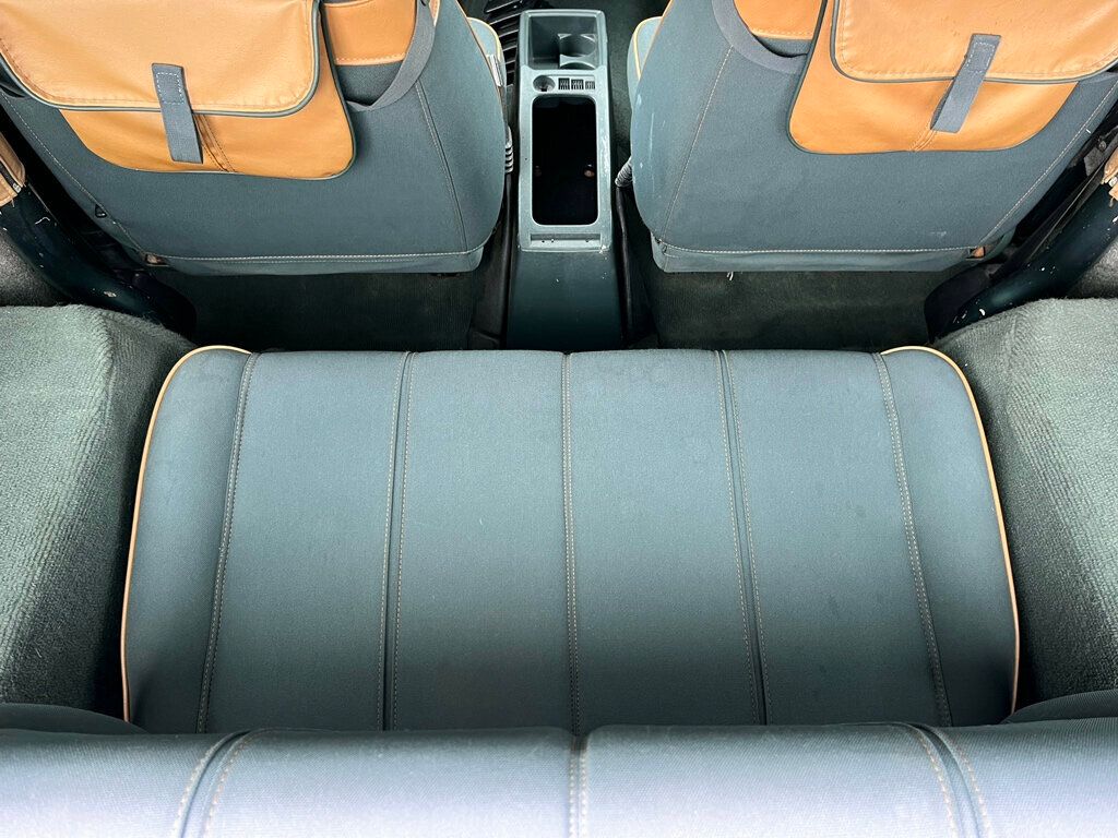 1994 Jeep Wrangler Sahara 4.0L Automatic Hardtop with A/C - 22834038 - 19