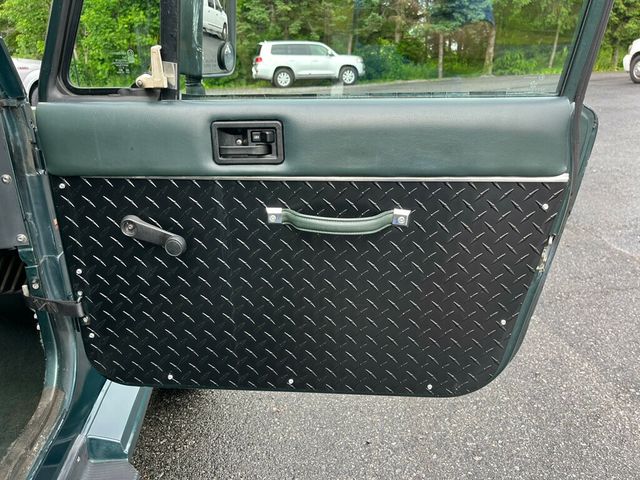 1994 Jeep Wrangler Sahara 4.0L Automatic Hardtop with A/C  - 22834038 - 26