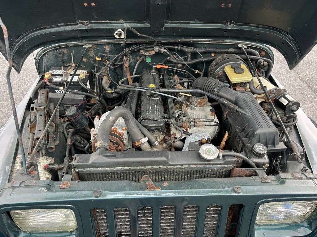 1994 Jeep Wrangler Sahara 4.0L Automatic Hardtop with A/C - 22834038 - 38