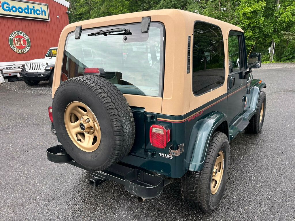 1994 Jeep Wrangler Sahara 4.0L Automatic Hardtop with A/C - 22834038 - 3