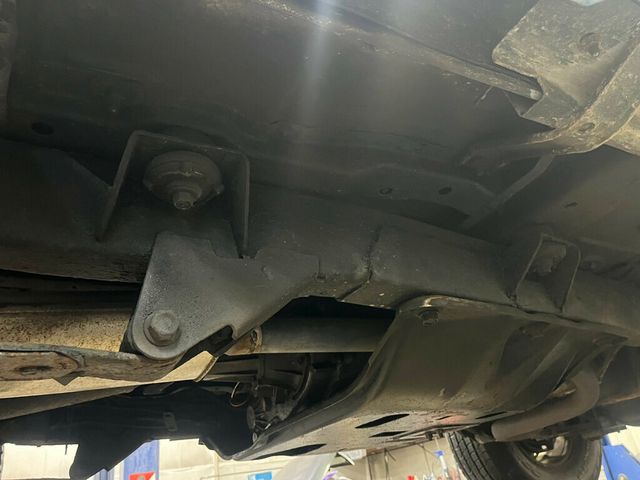 1994 Jeep Wrangler Sahara 4.0L Automatic Hardtop with A/C  - 22834038 - 49