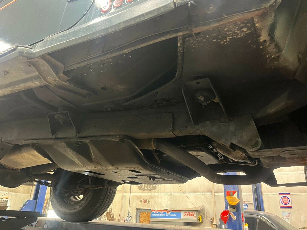 1994 Jeep Wrangler Sahara 4.0L Automatic Hardtop with A/C  - 22834038 - 50