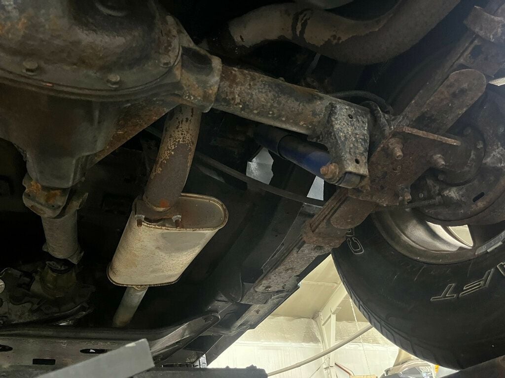 1994 Jeep Wrangler Sahara 4.0L Automatic Hardtop with A/C  - 22834038 - 53