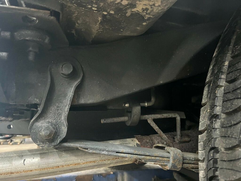 1994 Jeep Wrangler Sahara 4.0L Automatic Hardtop with A/C  - 22834038 - 59