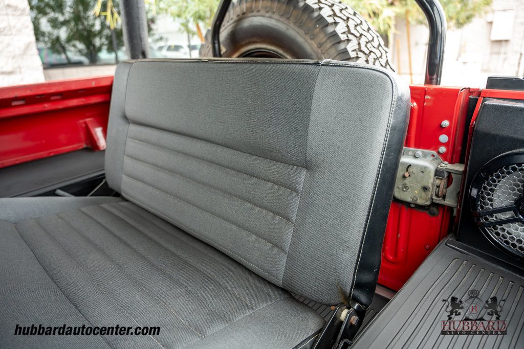 1994 Land Rover Defender 90 2dr Convertible - 23047015 - 28