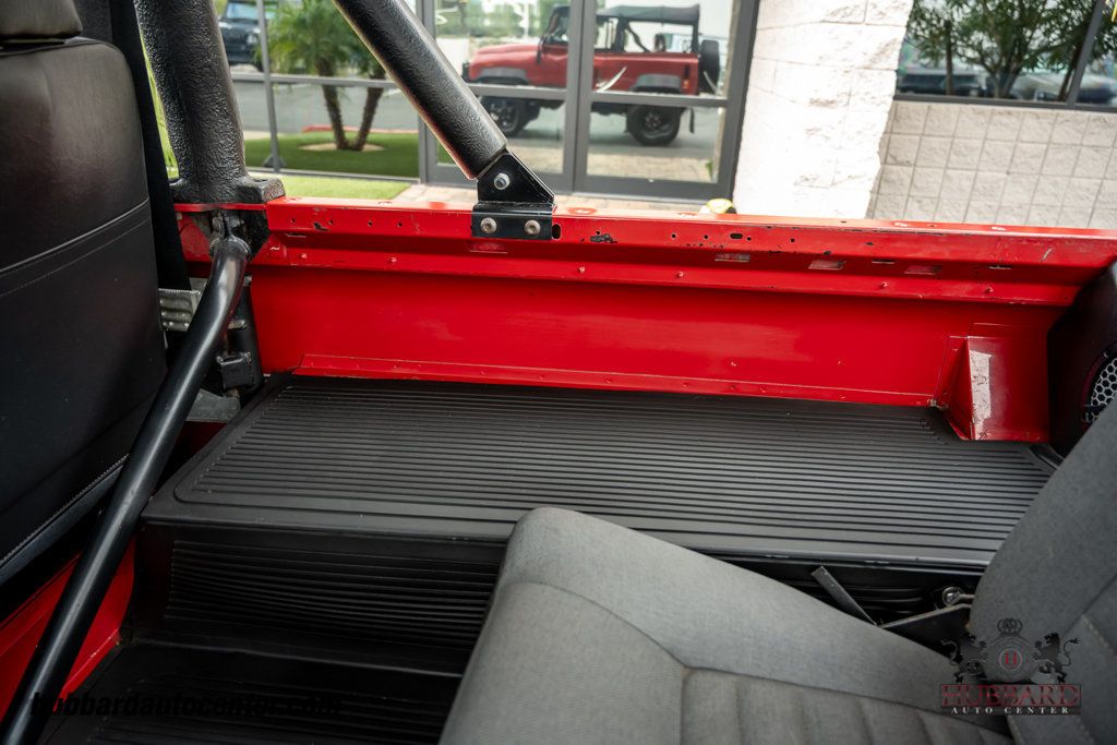 1994 Land Rover Defender 90 2dr Convertible - 23047015 - 79