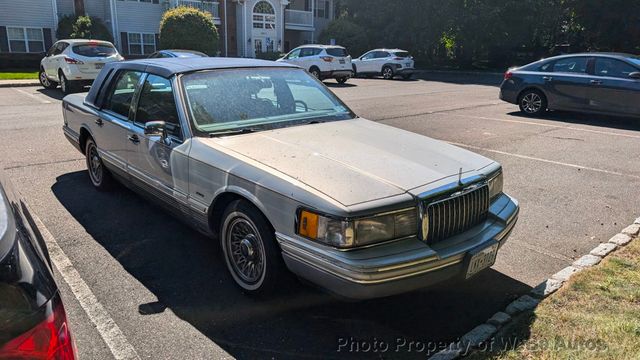 1994 Lincoln Town Car Signature Series For Sale - 22591305 - 2