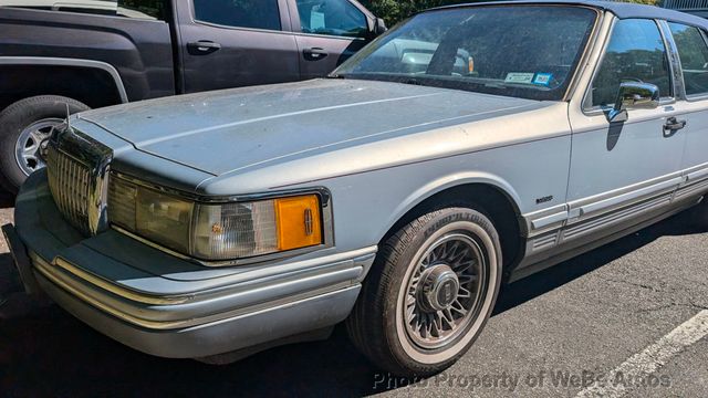 1994 Lincoln Town Car Signature Series For Sale - 22591305 - 5