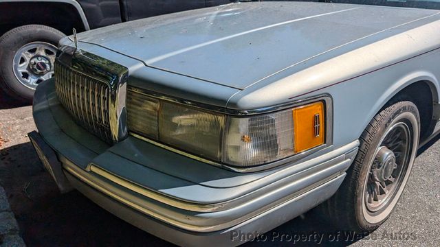 1994 Lincoln Town Car Signature Series For Sale - 22591305 - 6