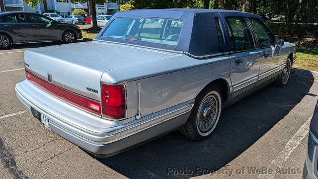 1994 Lincoln Town Car Signature Series For Sale - 22591305 - 7