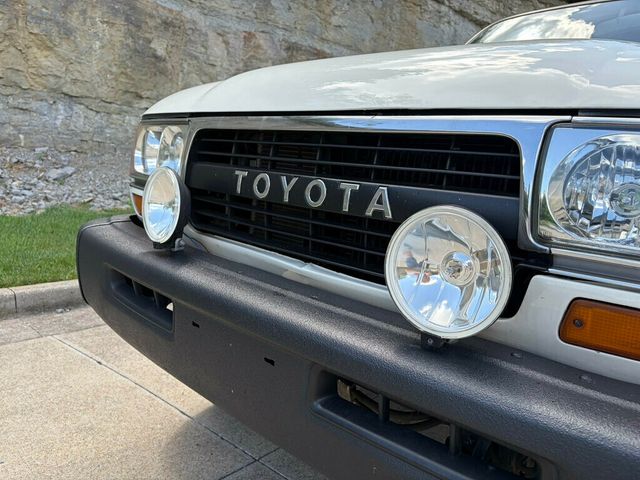 1994 Toyota Land Cruiser 4dr Wagon - 23047106 - 11