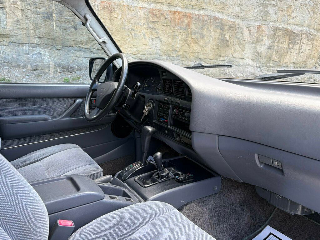 1994 Toyota Land Cruiser 4dr Wagon - 23047106 - 16