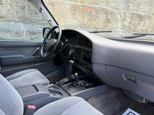1994 Toyota Land Cruiser 4dr Wagon - 23047106 - 16