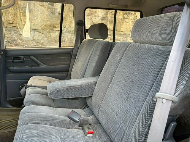 1994 Toyota Land Cruiser 4dr Wagon - 23047106 - 23