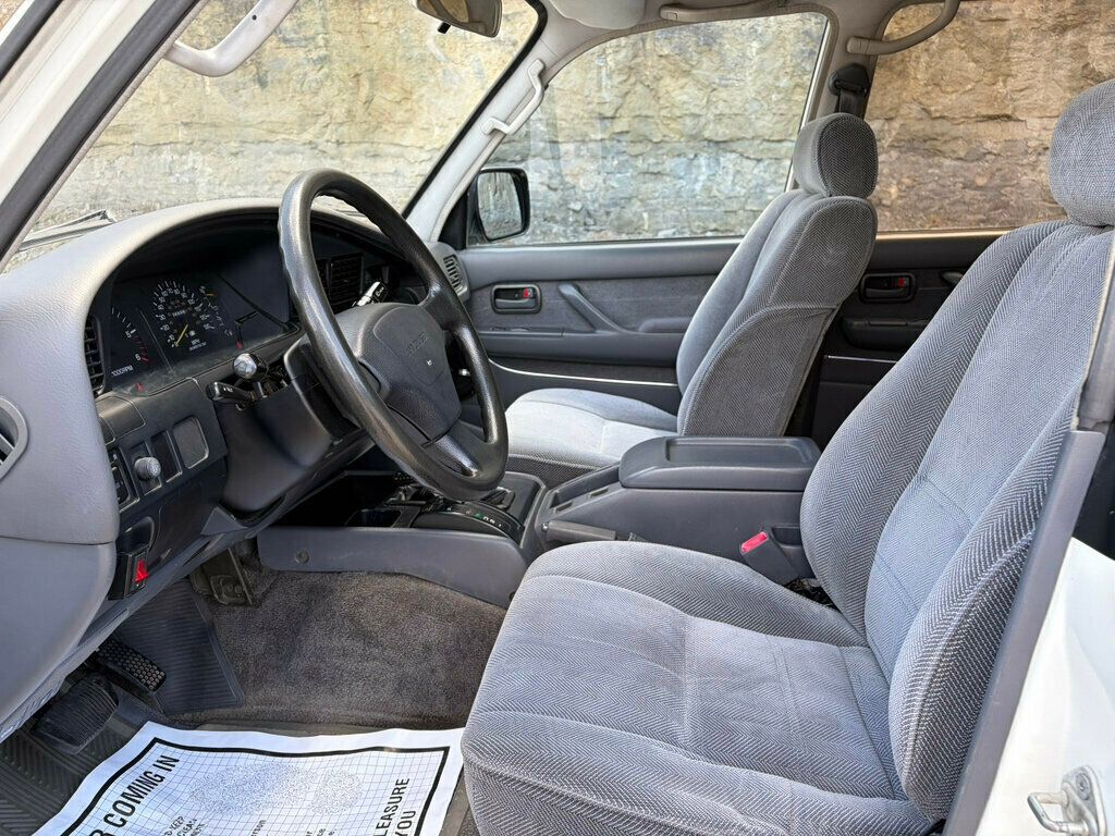1994 Toyota Land Cruiser 4dr Wagon - 23047106 - 24