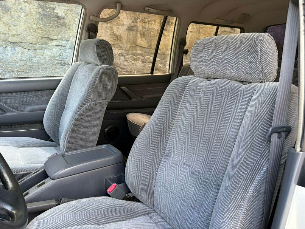 1994 Toyota Land Cruiser 4dr Wagon - 23047106 - 25