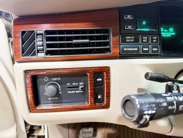 1995 Cadillac Concours 4dr Sedan - 22935607 - 9