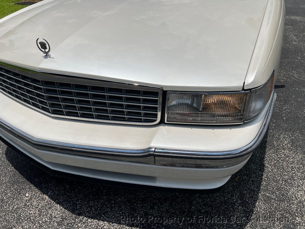 1995 Cadillac DeVille Sedan - 22439061 - 21