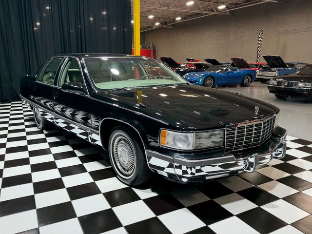1995 Cadillac Fleetwood 4dr Sedan - 23069286 - 11
