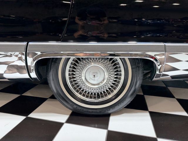 1995 Cadillac Fleetwood 4dr Sedan - 23069286 - 29