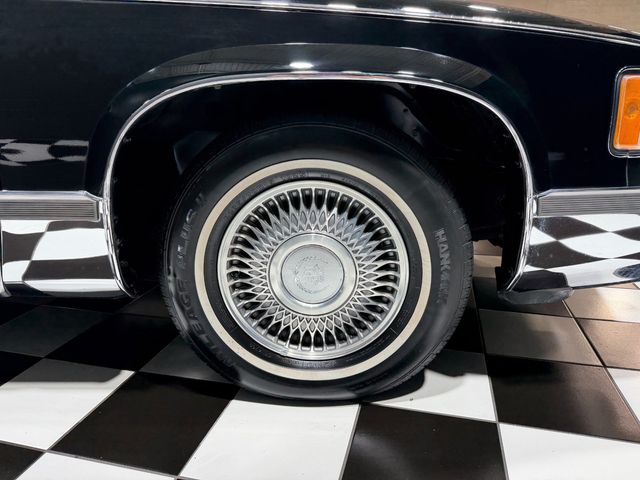 1995 Cadillac Fleetwood 4dr Sedan - 23069286 - 31
