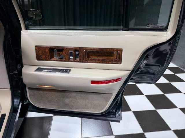 1995 Cadillac Fleetwood 4dr Sedan - 23069286 - 39
