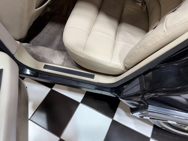 1995 Cadillac Fleetwood 4dr Sedan - 23069286 - 48
