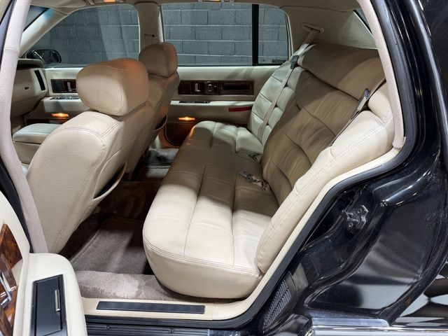 1995 Cadillac Fleetwood 4dr Sedan - 23069286 - 49