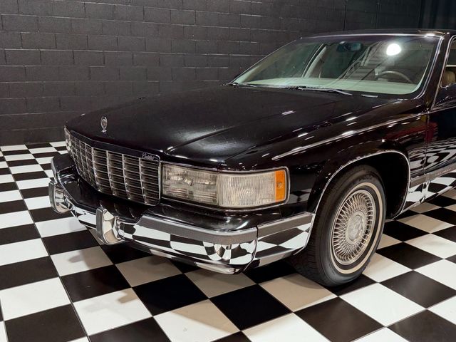 1995 Cadillac Fleetwood 4dr Sedan - 23069286 - 5