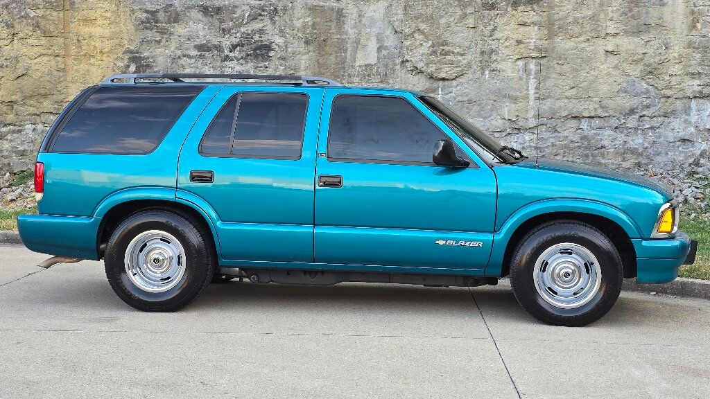 1995 Chevrolet Blazer 4dr LS - 22565553 - 6