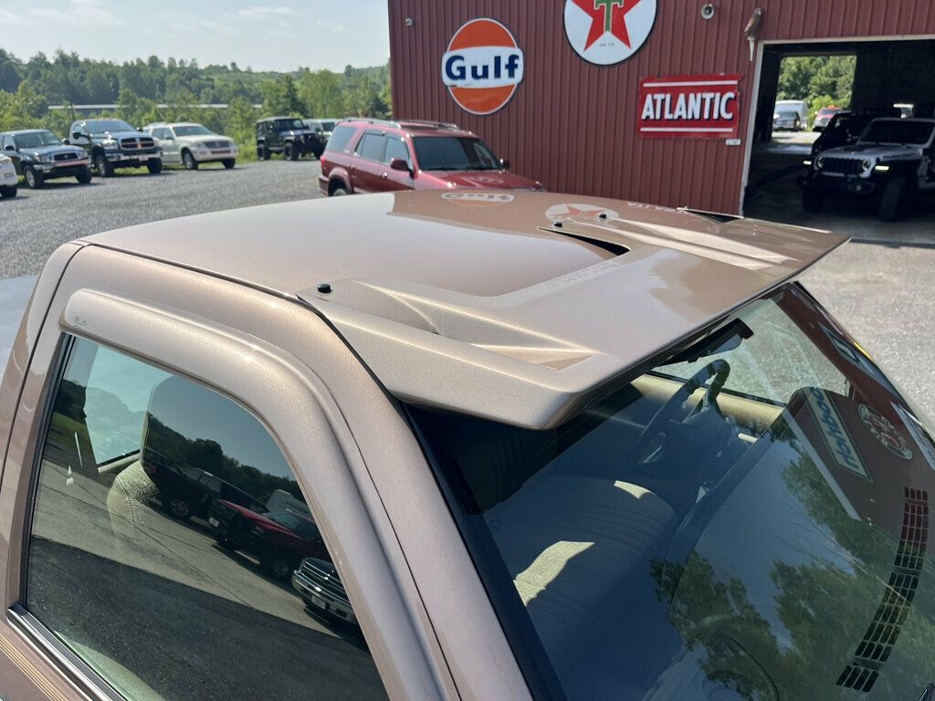 1995 Chevrolet C/K 1500 2 Owner / Clean Carfax - 23052628 - 9