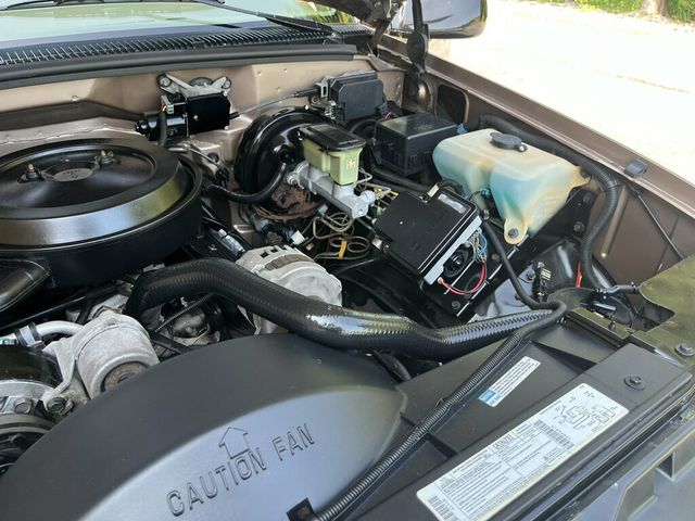 1995 Chevrolet C/K 1500 2 Owner / Clean Carfax - 23052628 - 38