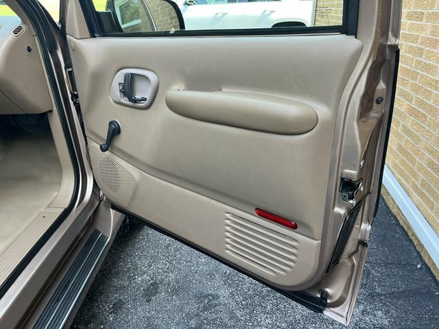 1995 Chevrolet C/K 1500 2 Owner / Clean Carfax - 23052628 - 41