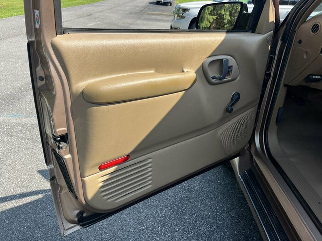 1995 Chevrolet C/K 1500 2 Owner / Clean Carfax - 23052628 - 50