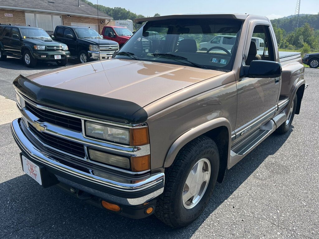 1995 Chevrolet C/K 1500 2 Owner / Clean Carfax - 23052628 - 6