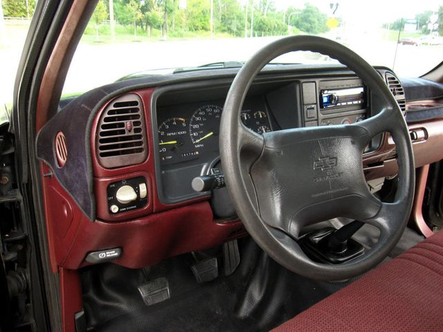 1995 Chevrolet C/K 1500 Reg Cab 117.5" WB - 23083669 - 20