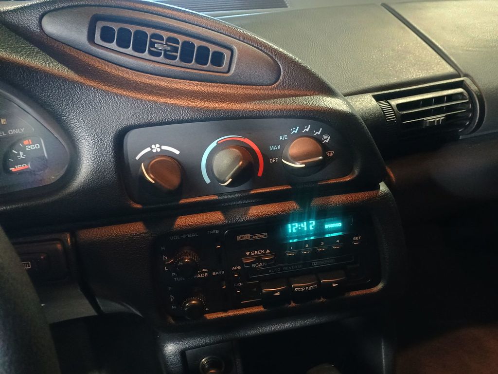 1995 Chevrolet Camaro 2dr Coupe Z28 1 Owner - 22972995 - 22